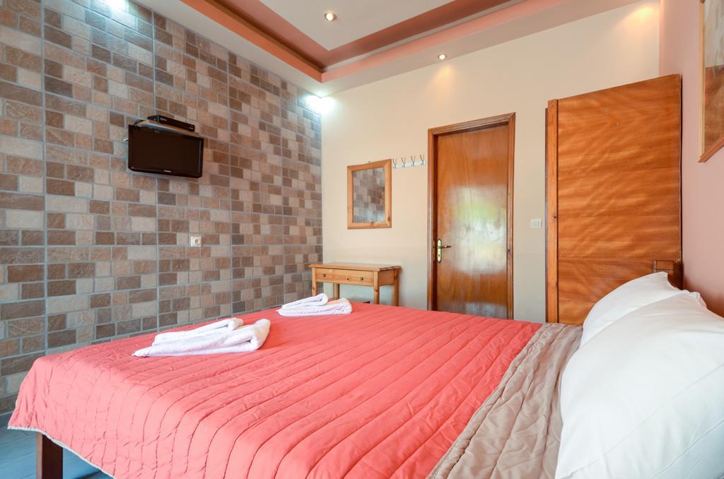 Infinity Apartments Naxos City Room photo